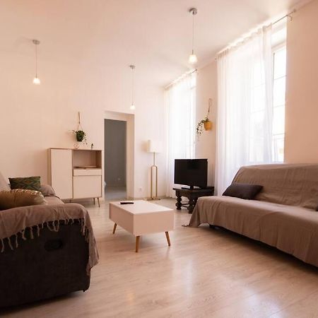 La Fontaine Neuve-Avallon-5 Personnes-1 Chambre-3 Lits-Parking-Wifi 외부 사진