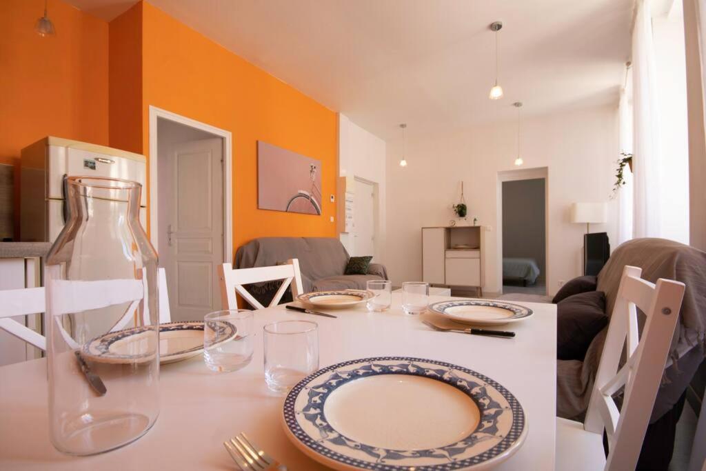 La Fontaine Neuve-Avallon-5 Personnes-1 Chambre-3 Lits-Parking-Wifi 외부 사진